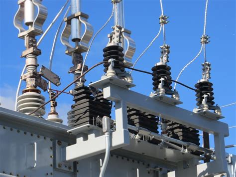 Cebeco I imposes power rate hike .